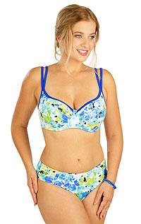 Swimwear LITEX > Bikini top with deep cups.